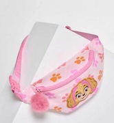 Nerka z ozdobnym futerkowym pomponem i aplikacją 3d PAW Patrol