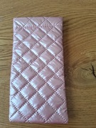 Pikowane etui różowe metalizowane do okularów