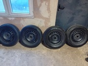 Opony zimowe na felgach stalowych 195/65 R15 - z passata b5