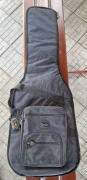 Pokrowiec na gitarę Fender Deluxe Gig Bag