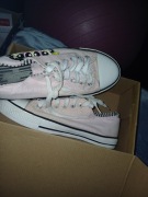 Różowe buty Atomówki