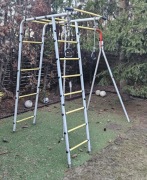 Plac zabaw do ogrodu, drabinki, drążek do podciągania, kółka gimnastyczne