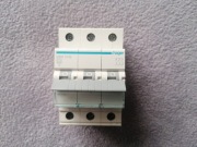 Hager wylacznik nadpradowy MBN310E