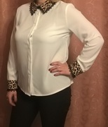 Bluzka biała z ozdobnym kołnierzem i mankietami 