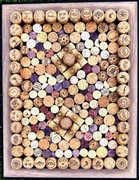 Tablica korkowa z korkow od wina i szampana