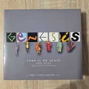 GENESIS TURN IT ON AGAIN THE HITS 2CD + DVD MUZYKA PHIL COLLINS