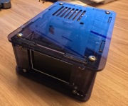 Komputer SBC Odroid XU4, ekran LCD, złącze dysku SATA, obudowa