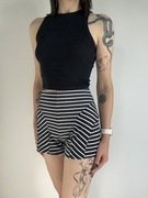 Czarno-białe szorty w paski z wysokim stanem rozm. S