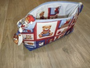 Kosmetyczka,tkanina z misiami łączona że sztruksem 