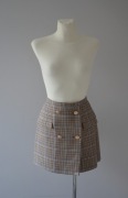 & Other Stories krótka beżowa spódnica w kratkę złote guziki  36 S