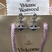 Vivienne Westwood Petite Orb Kolczyki srebrne gotyckie nana fioletowe