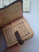 Koran miniaturowy maly skóra stary vintage