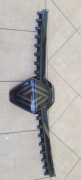 Renault Austral listwa logo kratka grill atrapa 