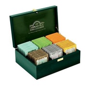 AHMAD TEA ekskluzywna kolekcja herbat W DREWNIANEJ SKRZYNECZCE