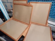 Ręcznie robione ramki ze szkłem.