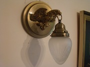 Kinkiet mosiężny,klosz kryształowy