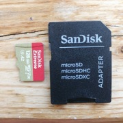 Karta SD SanDisc Extreme 128gb z adapterem.  Jak nowa.