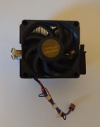 Orginalny stokowy cooler AMD od Athlona 64x 