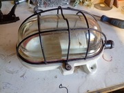 Stara lampa przemysłowa porcelanowa