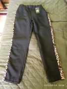 Spodnie z lampasami w panterkę