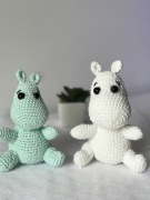 Muminka zabawka na szydełku