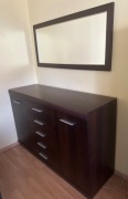 Sofa rozkładana, stół z krzesłami, komoda z lustrem , szafa , meblościanka 
