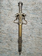 Dekoracyjny sztylet ze stali nierdzewnej