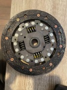 VW/Skoda Tarcza sprzęgłowa LuK 319 0113 10