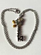  Śliczny wisior klucz szczęścia z łańcuszkiem