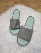 38/39 Nowe oliwkowe kapcie damskie 
