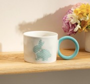 Kubki zestaw kubków wielkanocnych świątecznych z króliczkiem białe duże 0,4