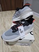 Adidas buty Avryn 45 HP5969 boost running biegowe