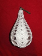 Bombka łezka biała rękodzieło