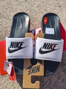 Nowe klapki męskie Nike Victori One Slide 44 / 28 cm + karton