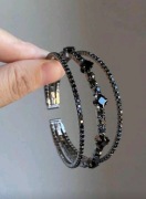 Bransoletka sztywna czarne cyrkonie 