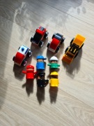 Super figurki drewniane IKEA Lillabo zestaw - auta, koparka, figurki