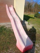 Czerwona zjeżdżalnia