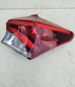 LAMPA PRAWA TYŁ TYLNA 02-343 TOYOTA AURIS 2 II 5D HB LIFT 15-18