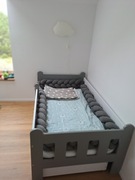 Łóżeczko dzieciecie uniwersalne - 140 na 80 cm 