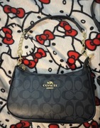 czarna torebka coach