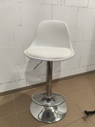 Hokery / krzesła barowe