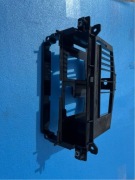 BMW E46 RAMKA STELAŻ RADIA 8237560