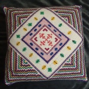 PODUSZKI RĘCZNIE HAFTOWANE