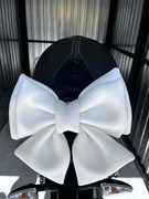 Muszka,Kokarda na kask motocyklowy + zestaw montażowy 