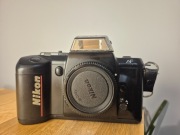 Nikon F-401 AF czarny