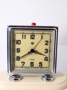 Stary nie tuzinkowy budzik Moskiewskiej Fabryki Zegarów