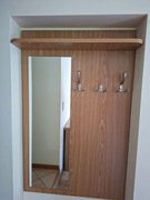 Wieszak ścienny na ubrania z lustrem, haki, półka do biura, dobry stan