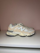 New Balance 9060 sneakersy zamszowe unisex r. 44