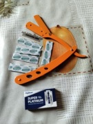 Brzytwa na wymienne połówki żyletek dobrej jakości