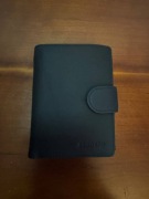 Czarny portfel damski z kieszenią na monety i karty